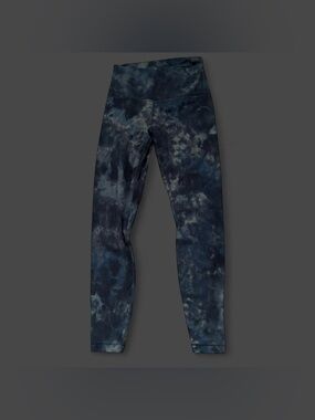 Lululemon navy blue tie dye leggings Size 8 #yoga #activewear